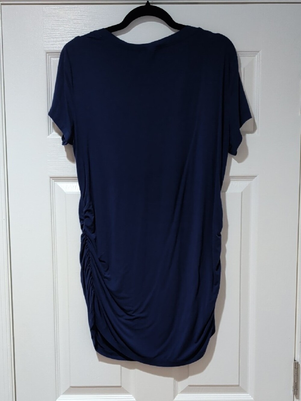 Maternity V-Neck Navy Ruched Side Top - Picture 5 of 5